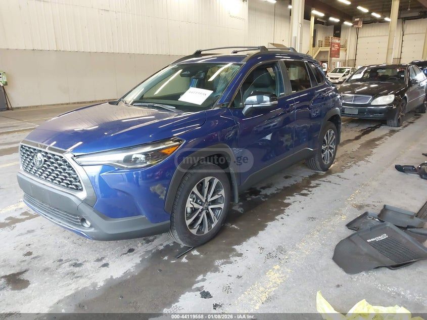 Toyota Corolla cross Xle 2025 — миниатюра 2
