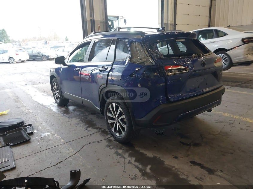 Toyota Corolla cross Xle 2025 — миниатюра 3