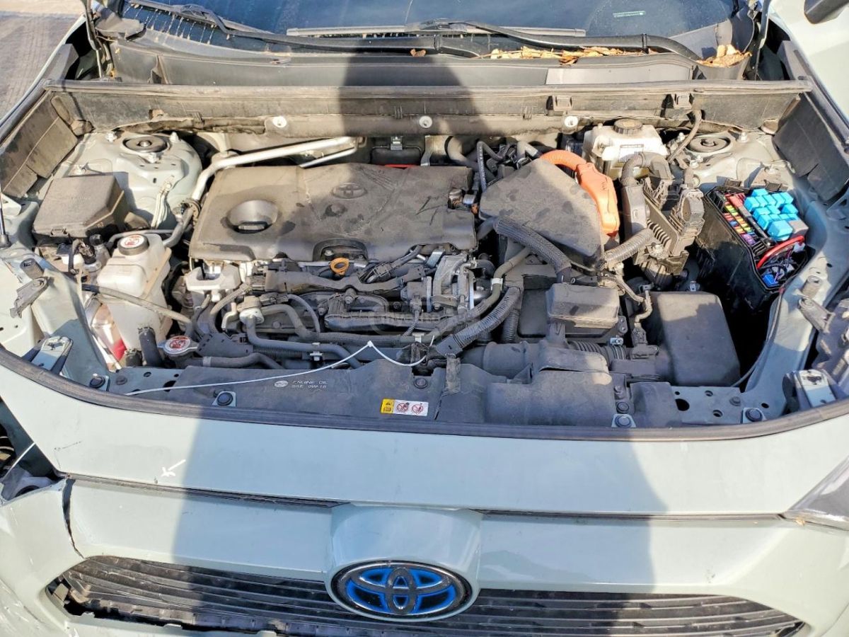 Toyota RAV 4 - фото 12