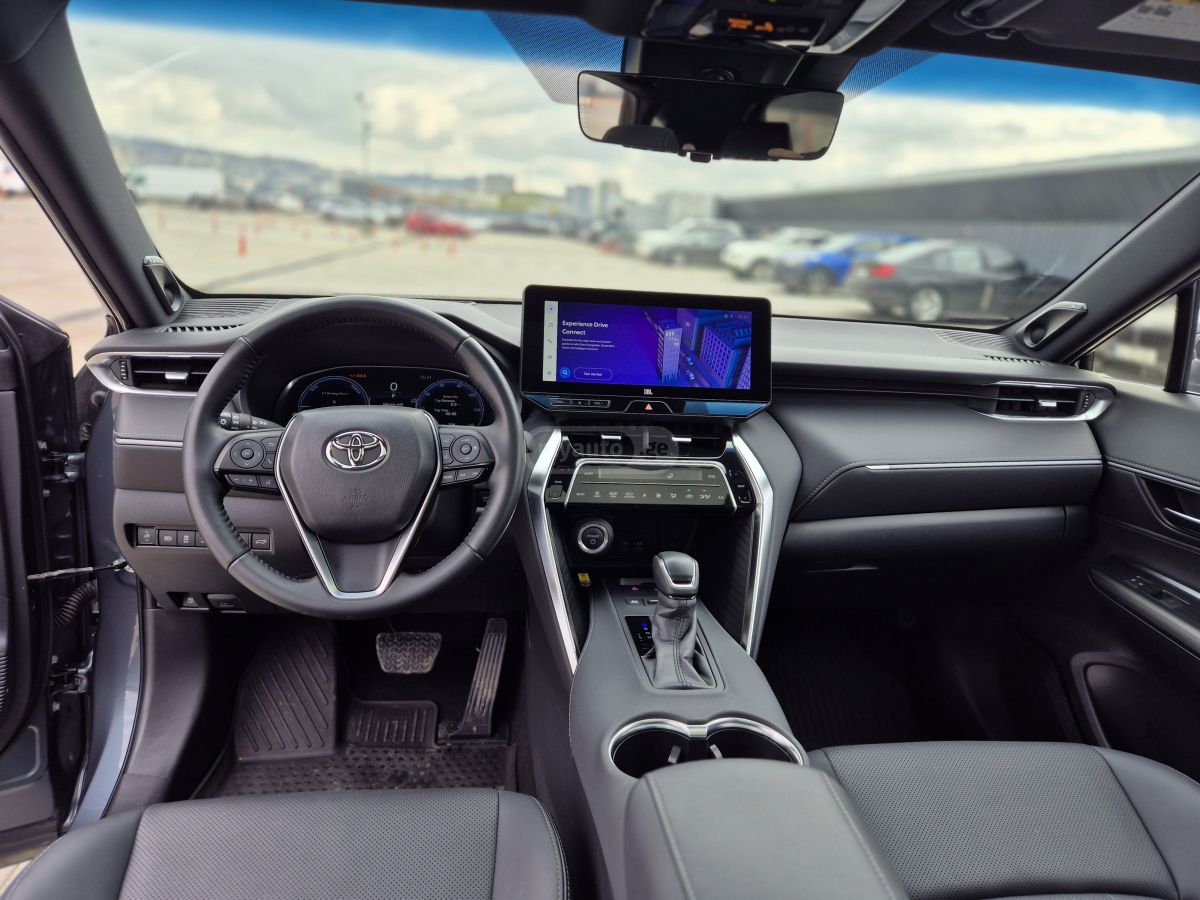 Toyota LIMITED — миниатюра 10