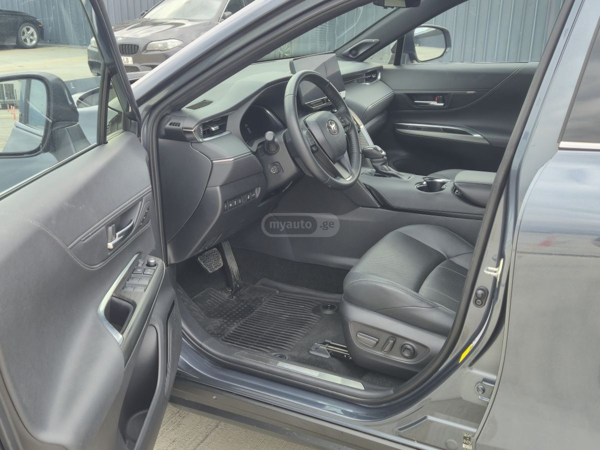 Toyota LIMITED — миниатюра 7