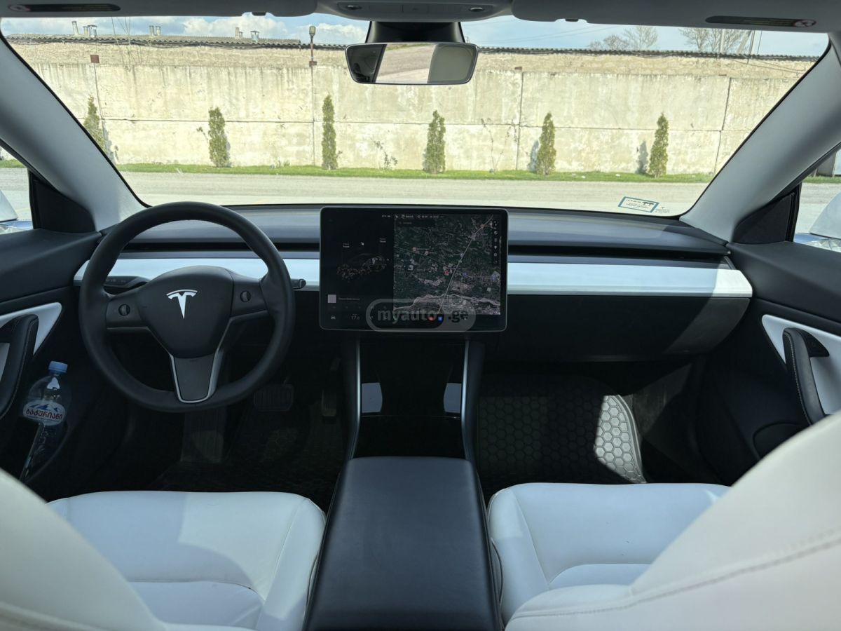 Tesla Model 3 - фото 5