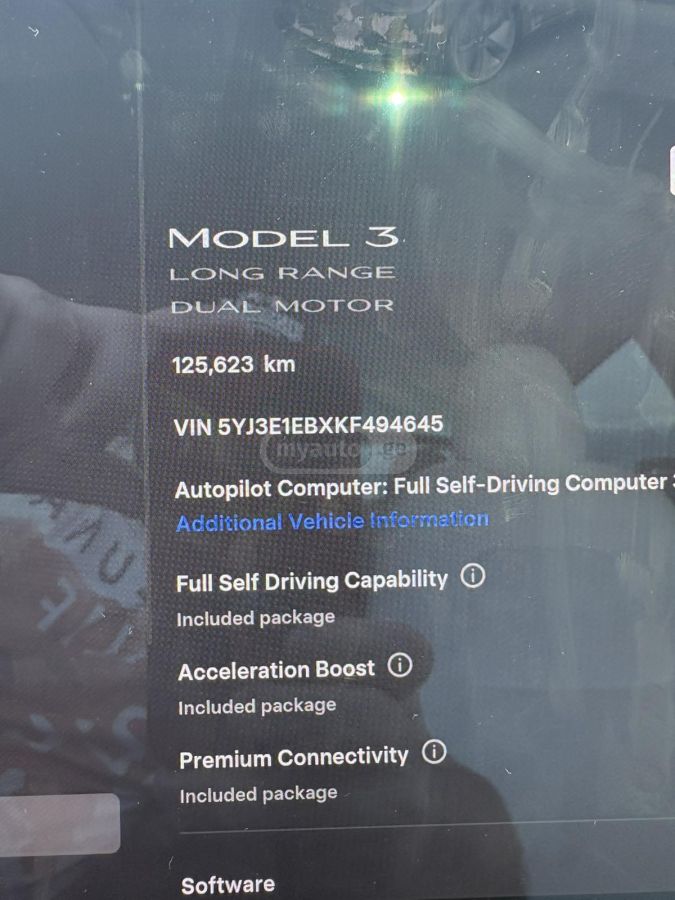 Tesla Model 3 - фото 8