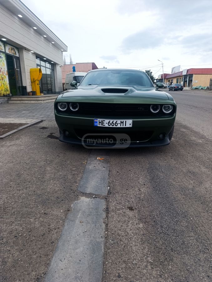 Dodge Challenger - фото 2