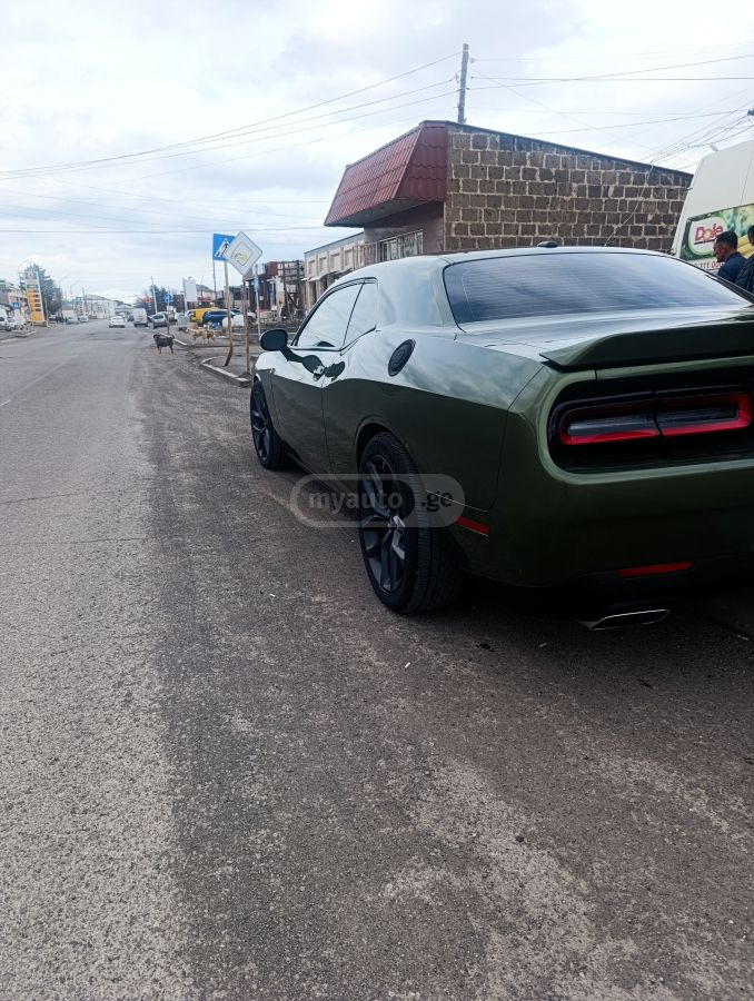 Dodge Challenger - фото 5