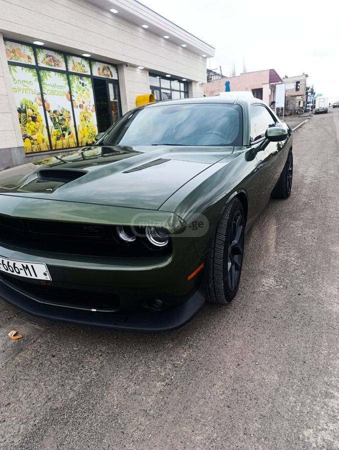 Dodge Challenger - фото 7