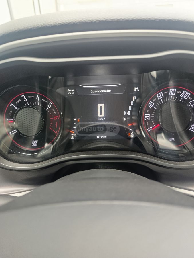 Dodge Challenger - фото 8