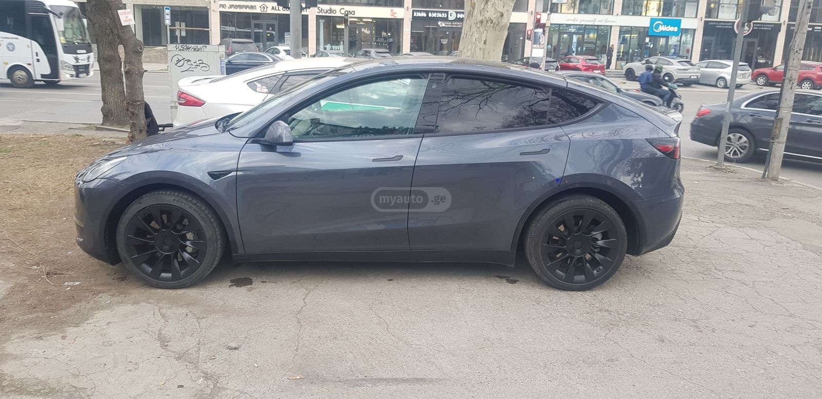 Tesla dual motor long rang — миниатюра 2