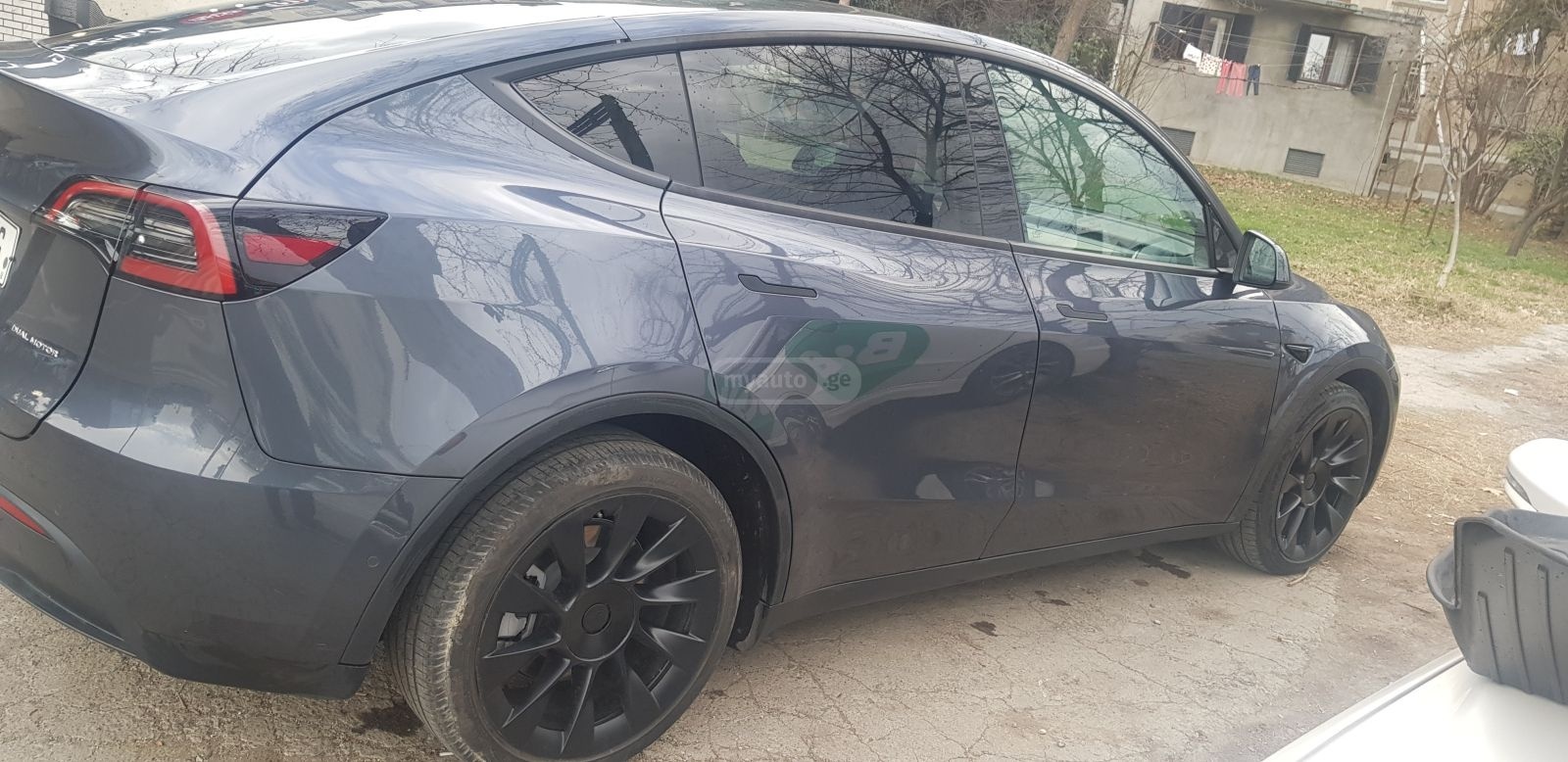 Tesla dual motor long rang — миниатюра 3