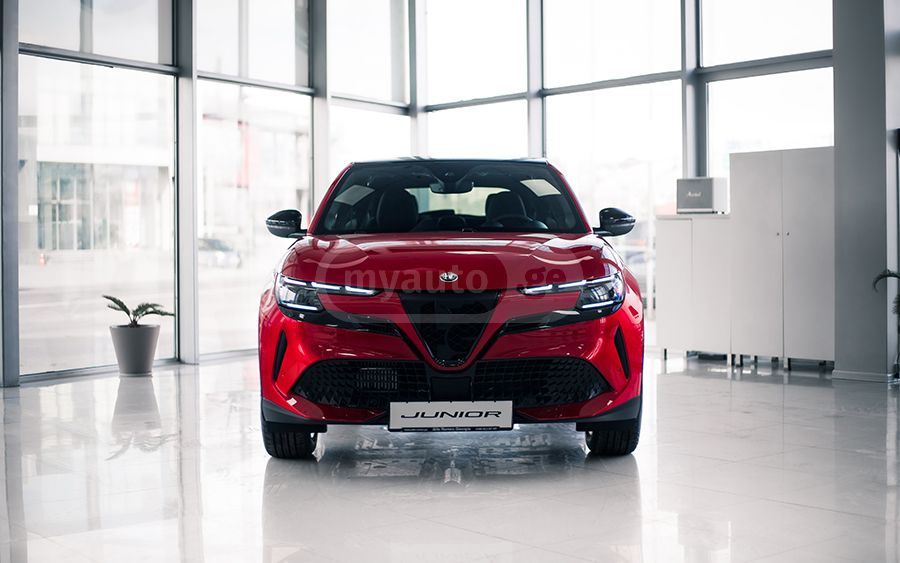 Alfa Romeo Junior 2026 — миниатюра 2