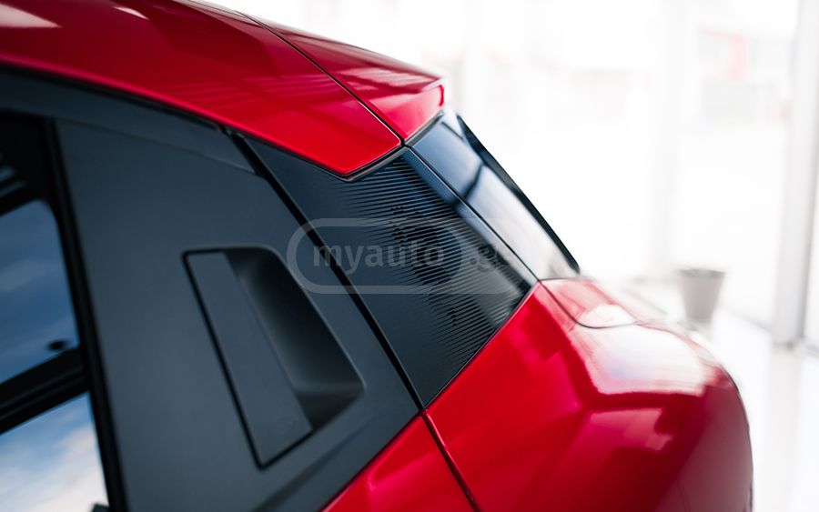 Alfa Romeo Junior 2026 — миниатюра 9