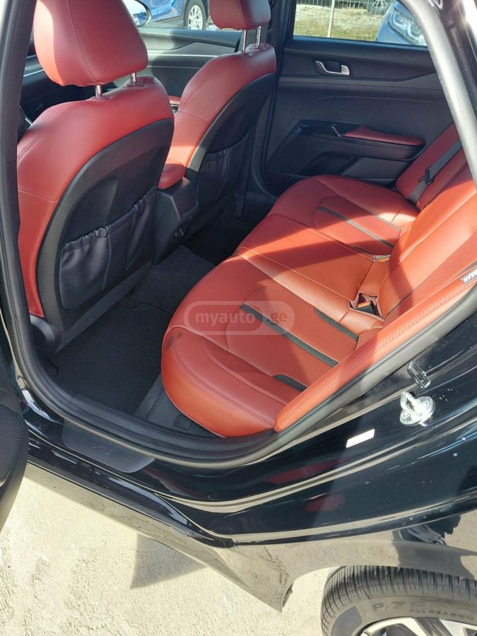 Kia K5 - фото 14