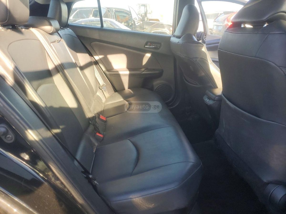 Toyota Prius - фото 10