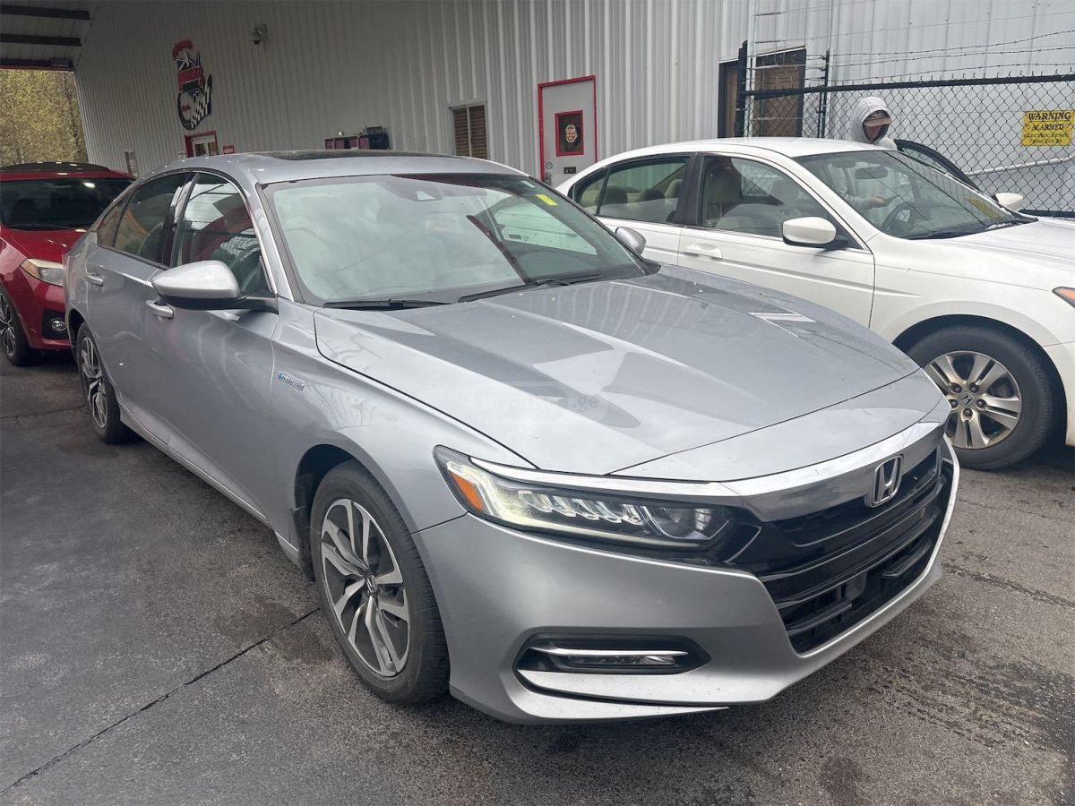 Honda Accord - фото 1