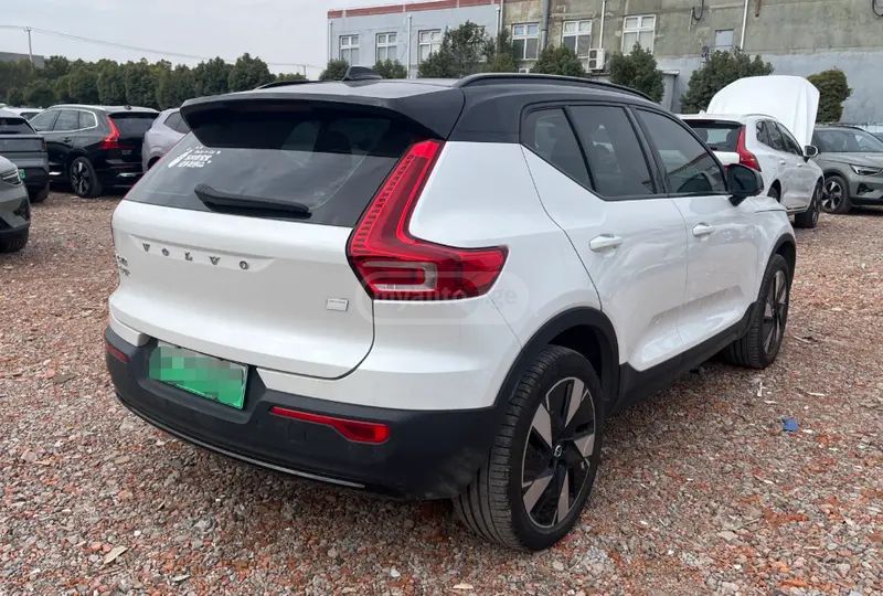 Volvo XC 40 2024 — миниатюра 6