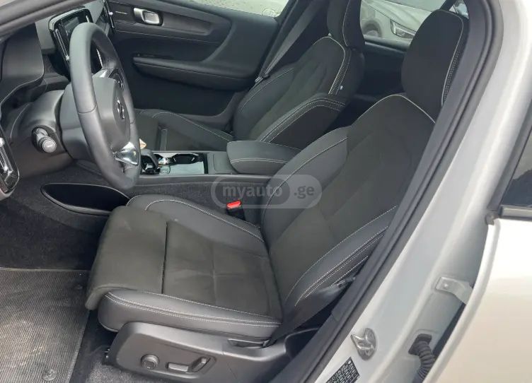 Volvo XC 40 2024 — миниатюра 9