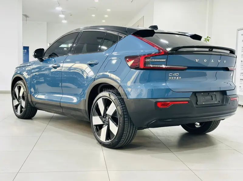 Volvo C40 2023 — миниатюра 5