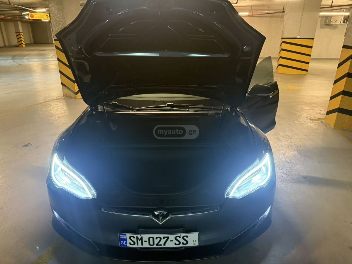 Tesla Model S - фото 8