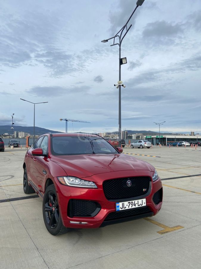 Jaguar F-Pace - фото 3