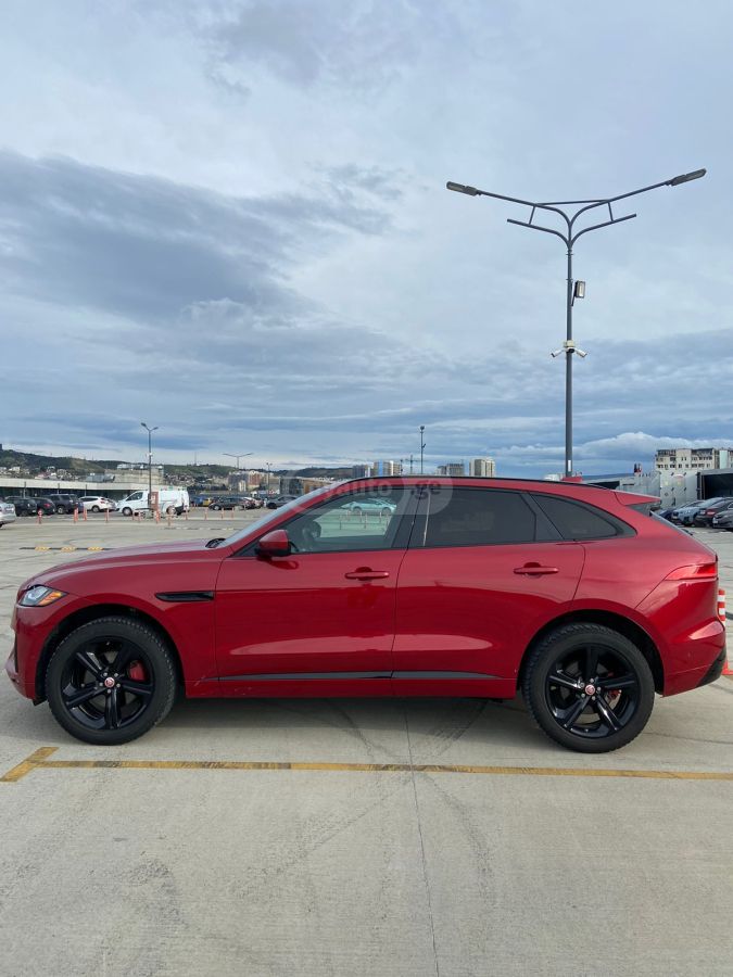 Jaguar F-Pace - фото 4