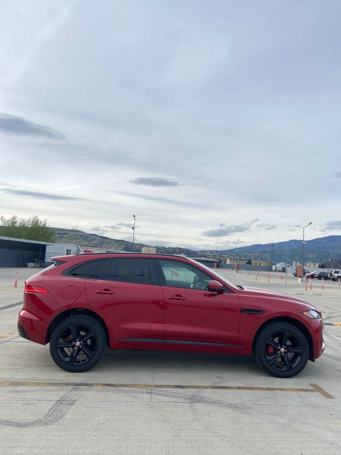Jaguar F-Pace - фото 5