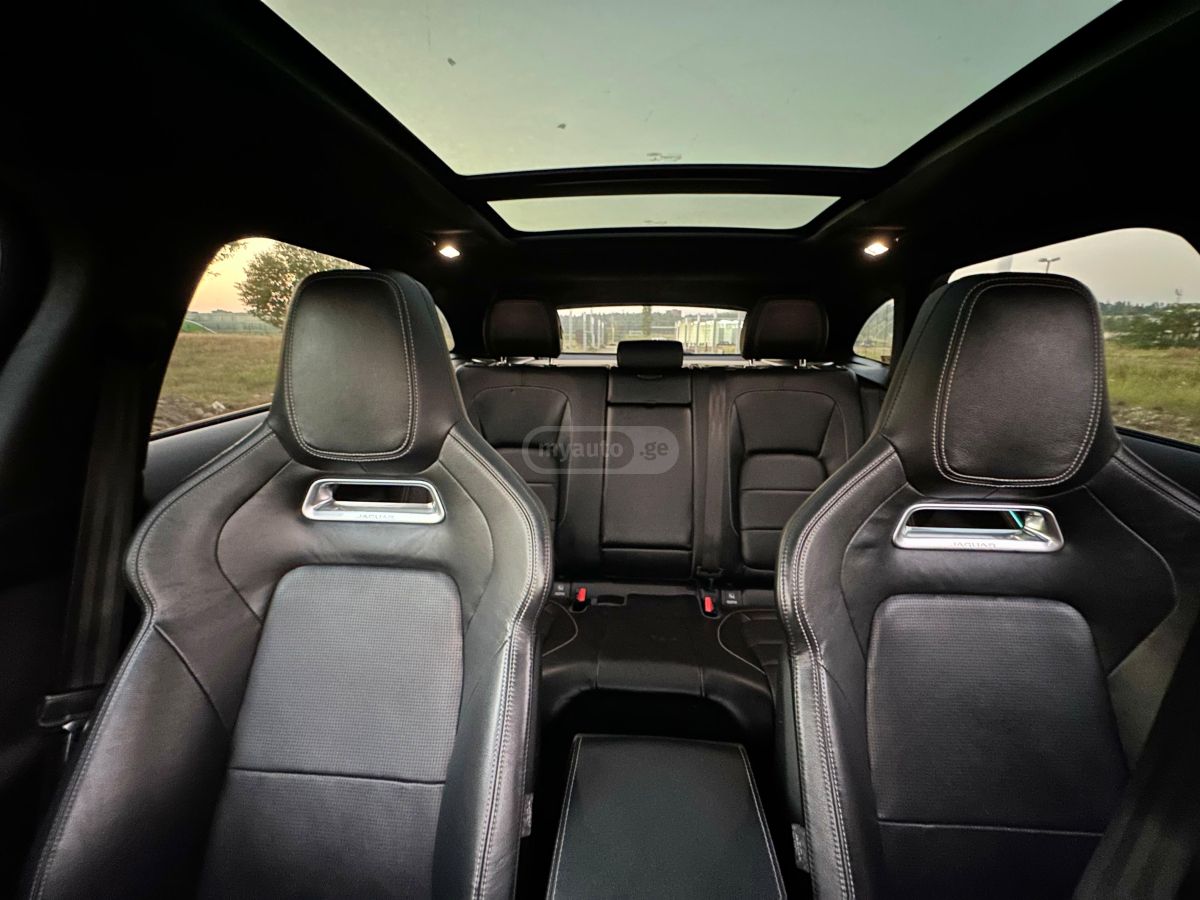 Jaguar F-Pace - фото 9