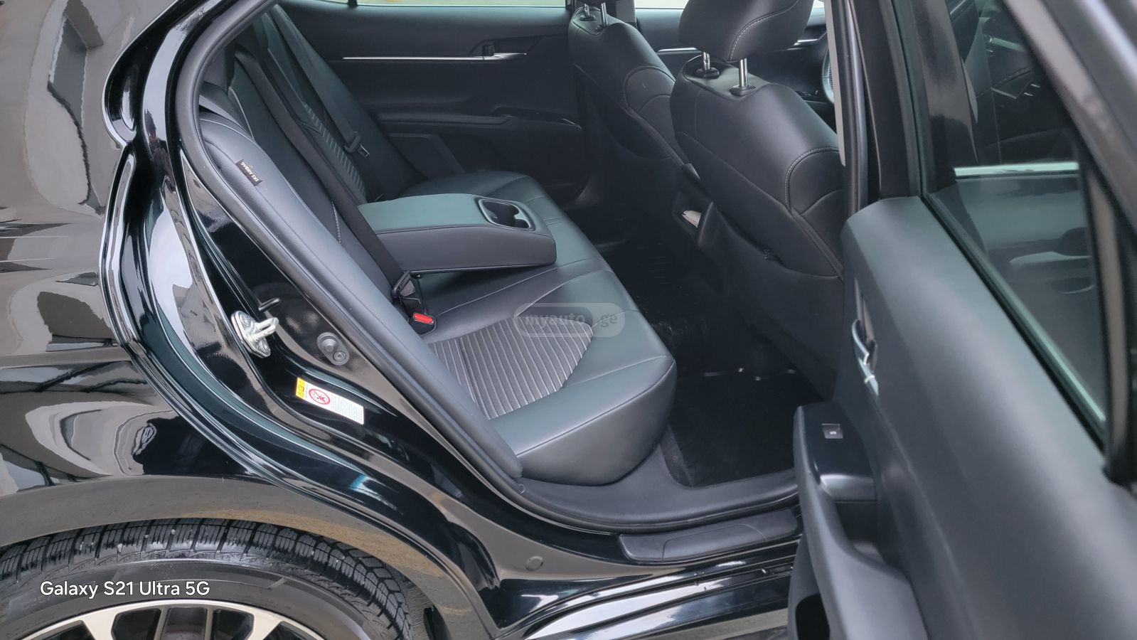 Toyota Camry - фото 10