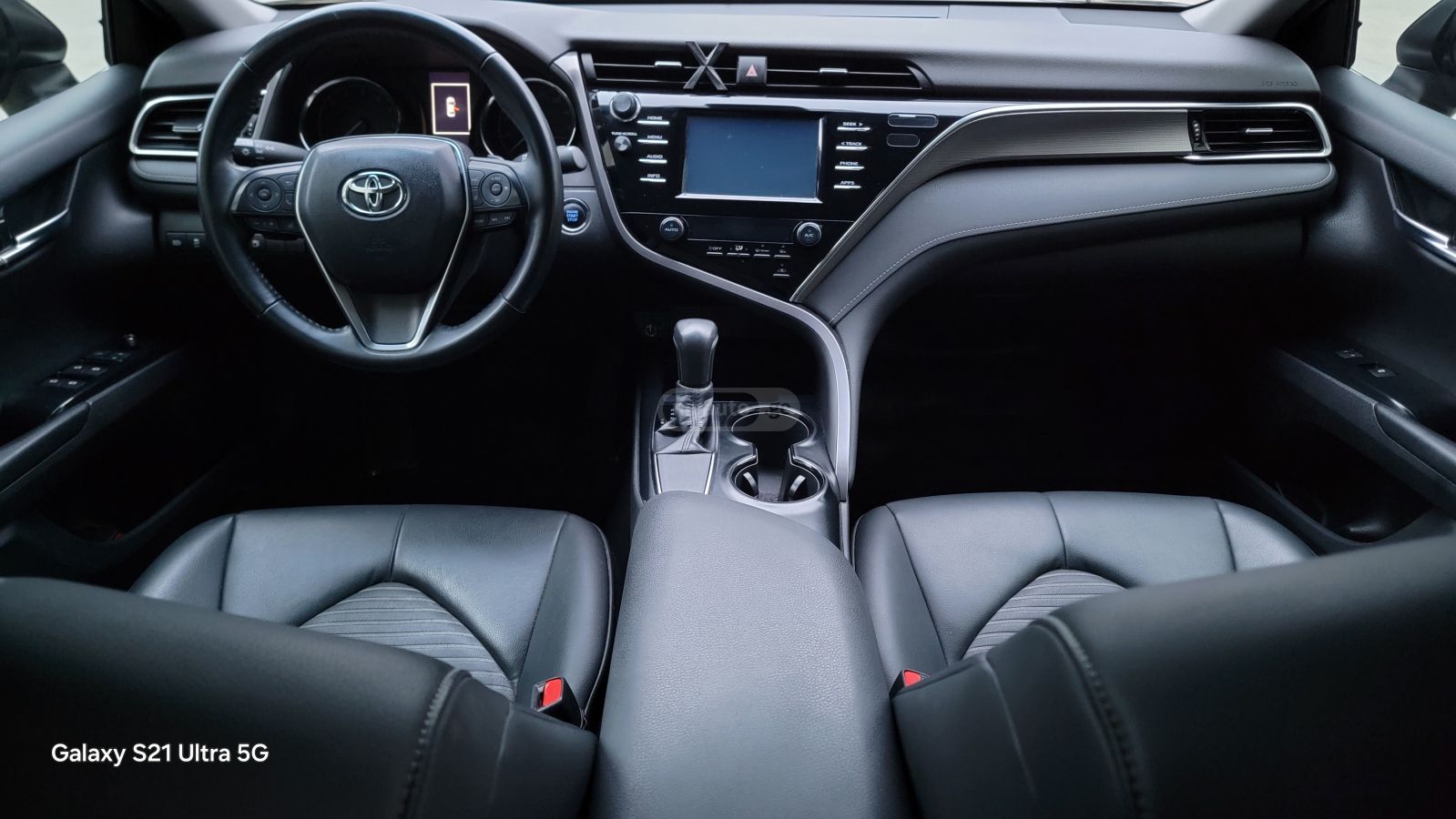 Toyota Camry - фото 12