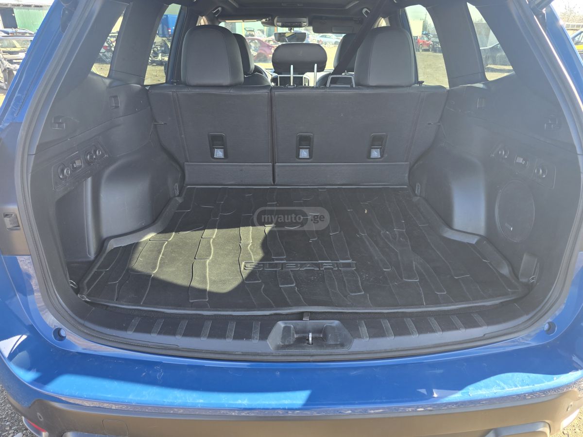 Subaru Limited 4dr All-Wheel Drive CV — миниатюра 10