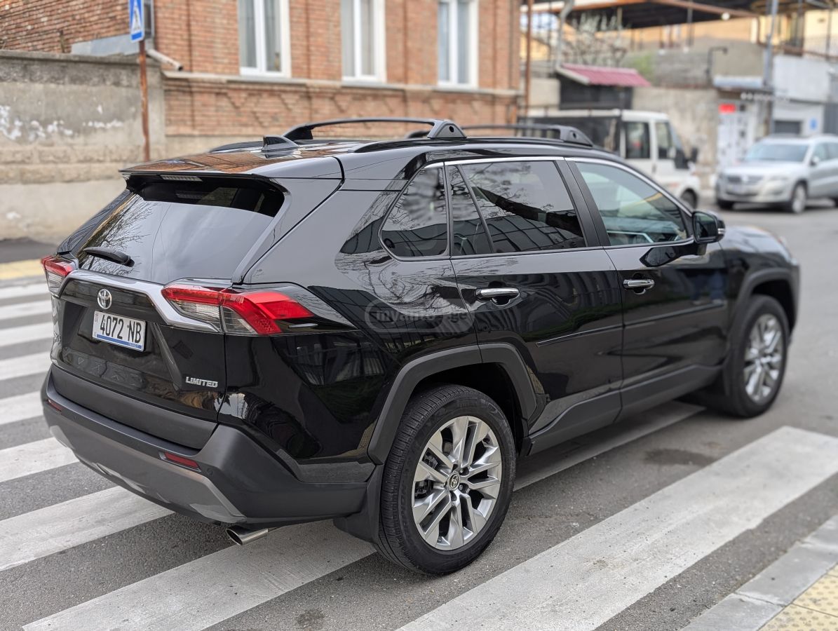 Toyota RAV 4 - фото 14