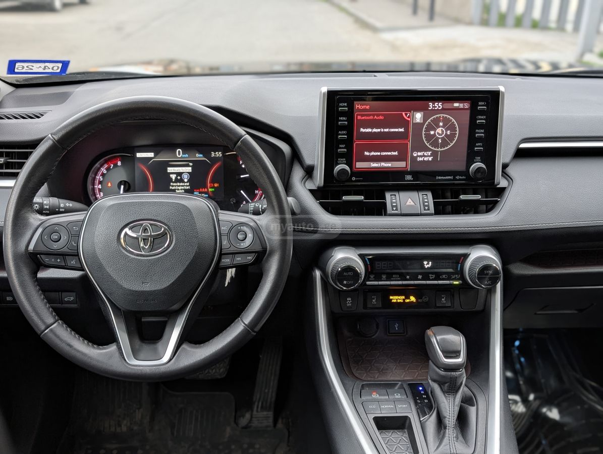 Toyota RAV 4 - фото 5