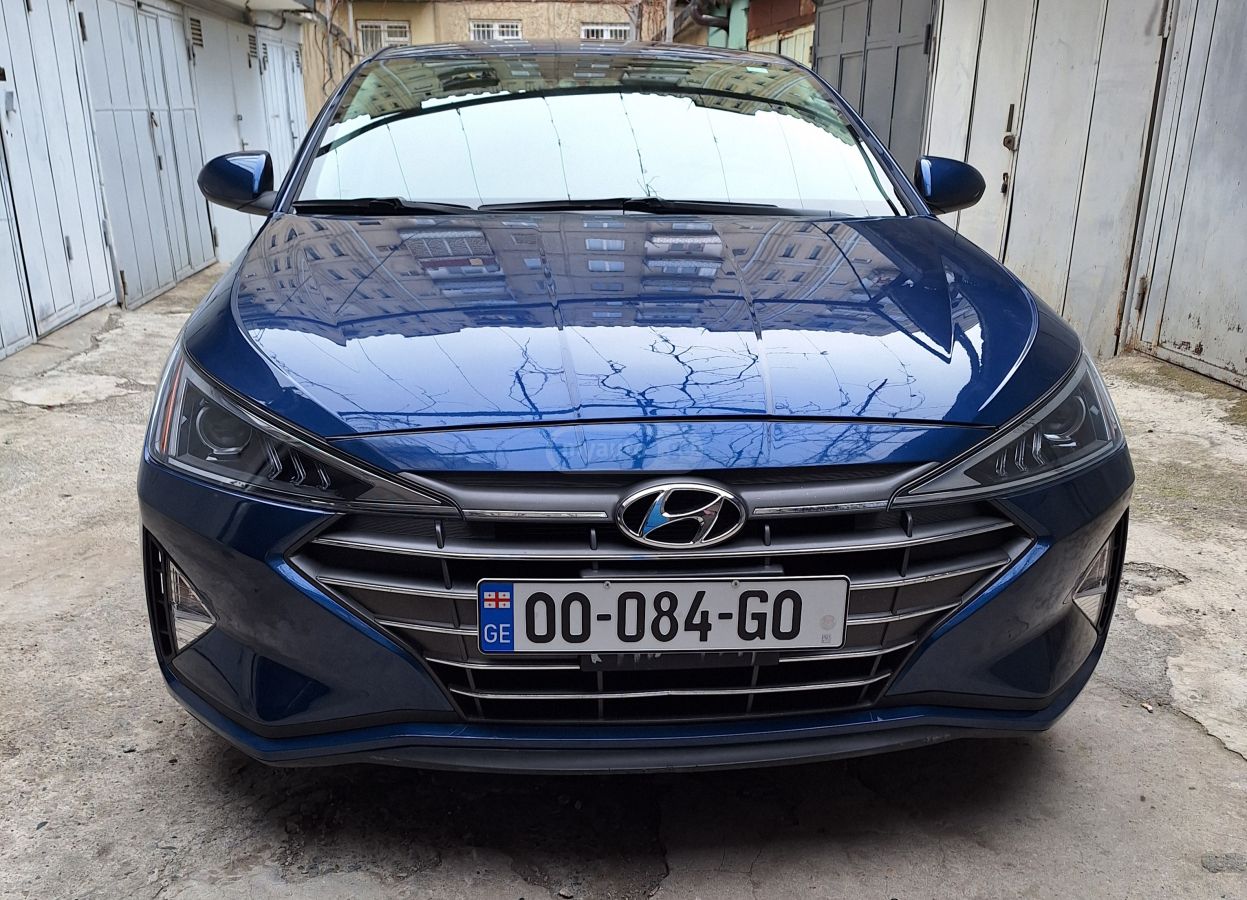 Hyundai Elantra - фото 2