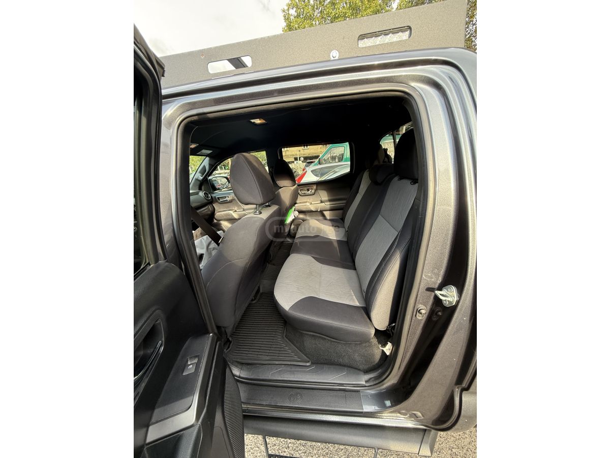 Toyota Tacoma - фото 10