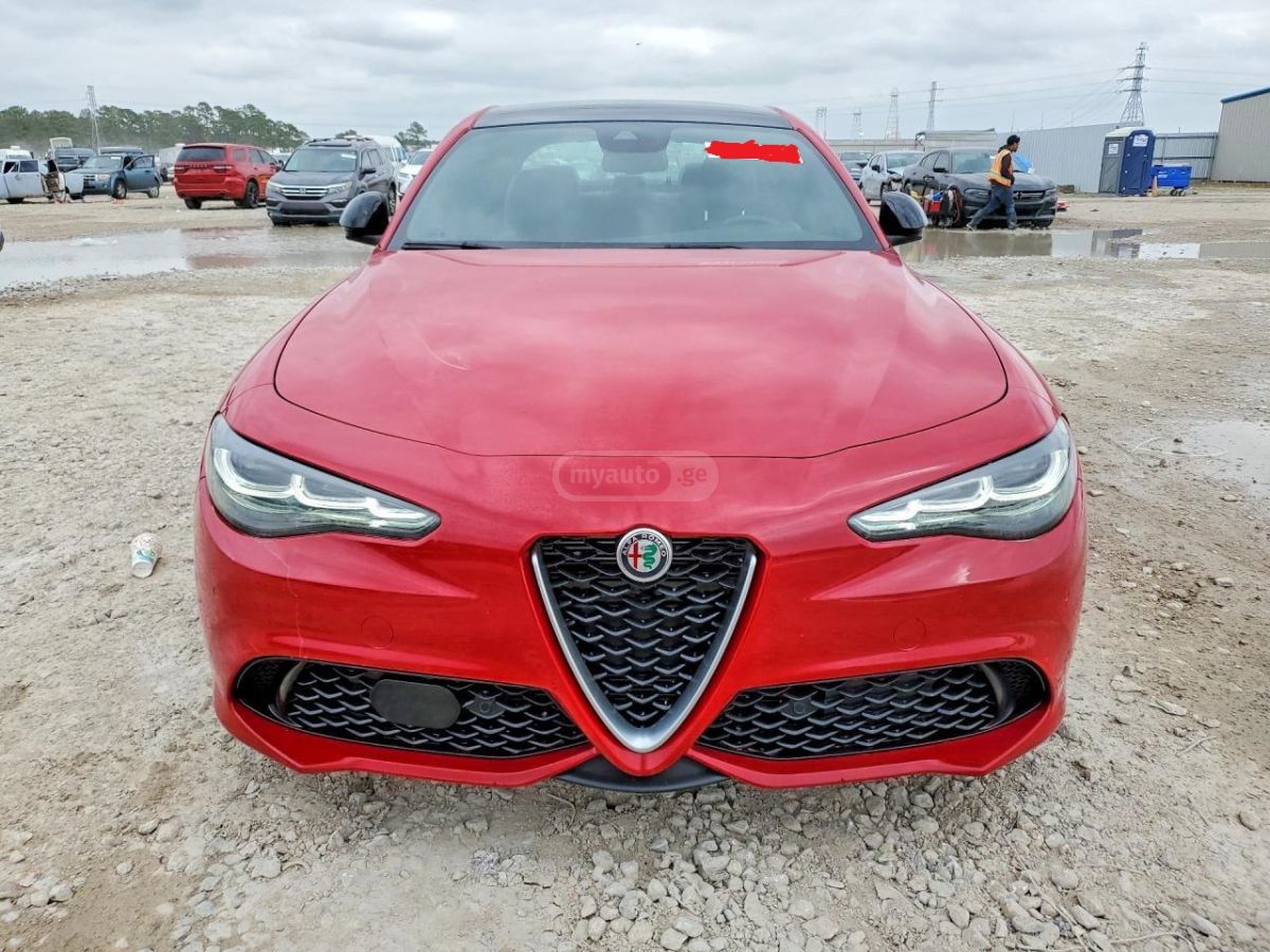 Alfa Romeo Giulia - фото 5