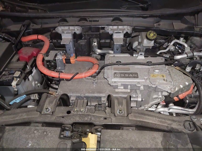 Nissan ENGAGE 4dr Front-Wheel Drive A — миниатюра 10