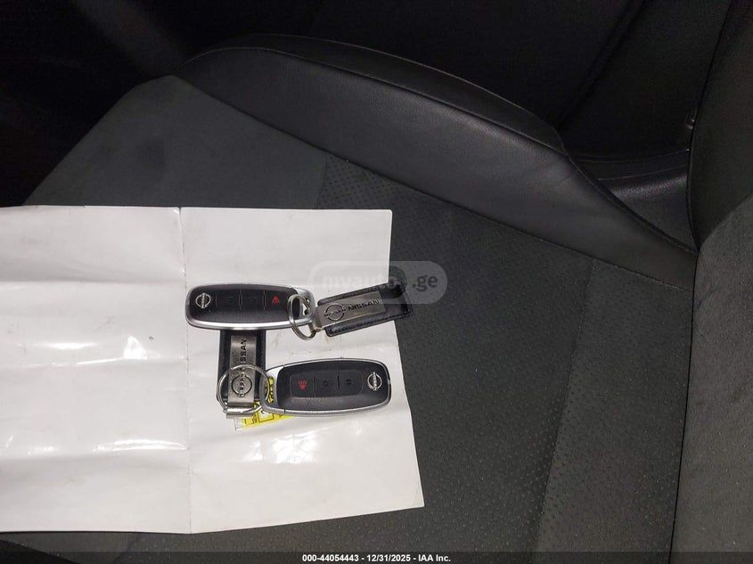 Nissan ENGAGE 4dr Front-Wheel Drive A — миниатюра 11