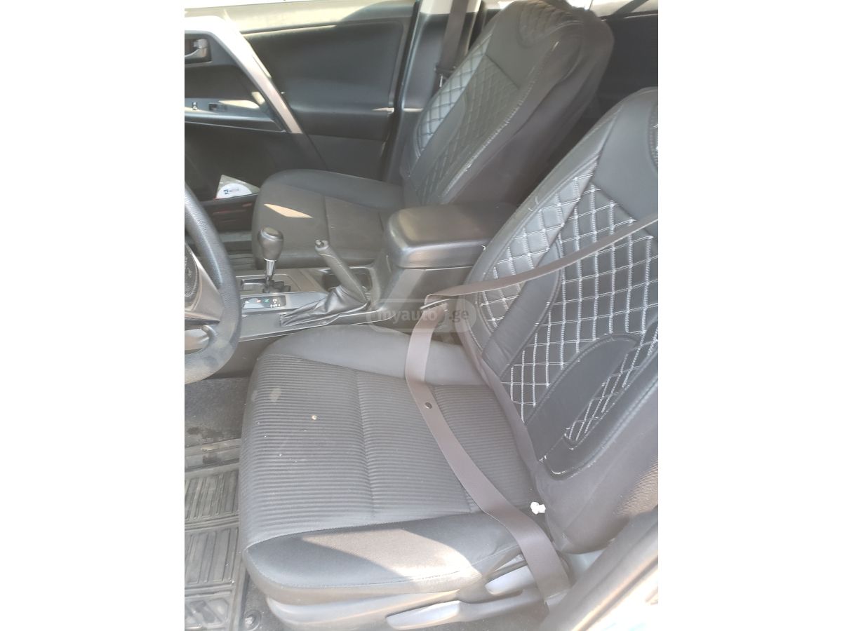 Toyota Rav 4 - фото 11