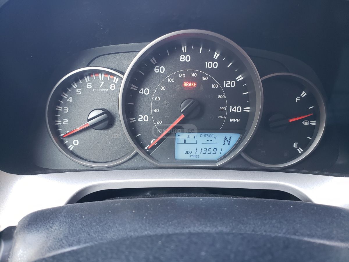 Toyota Rav 4 - фото 12