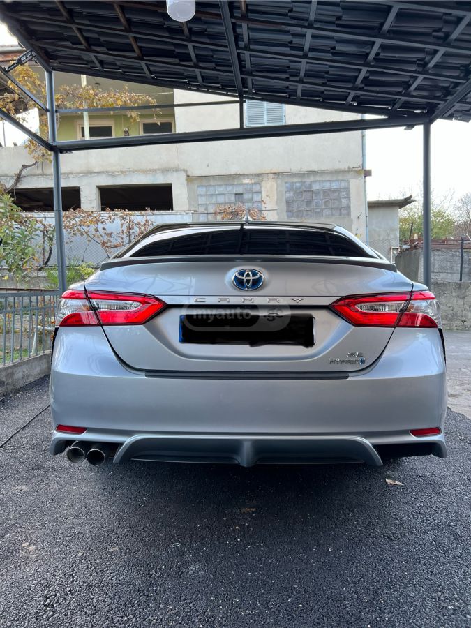 Toyota Camry - фото 4