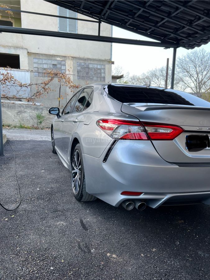 Toyota Camry - фото 6