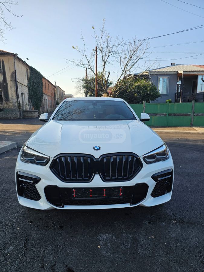 BMW X6 - фото 1
