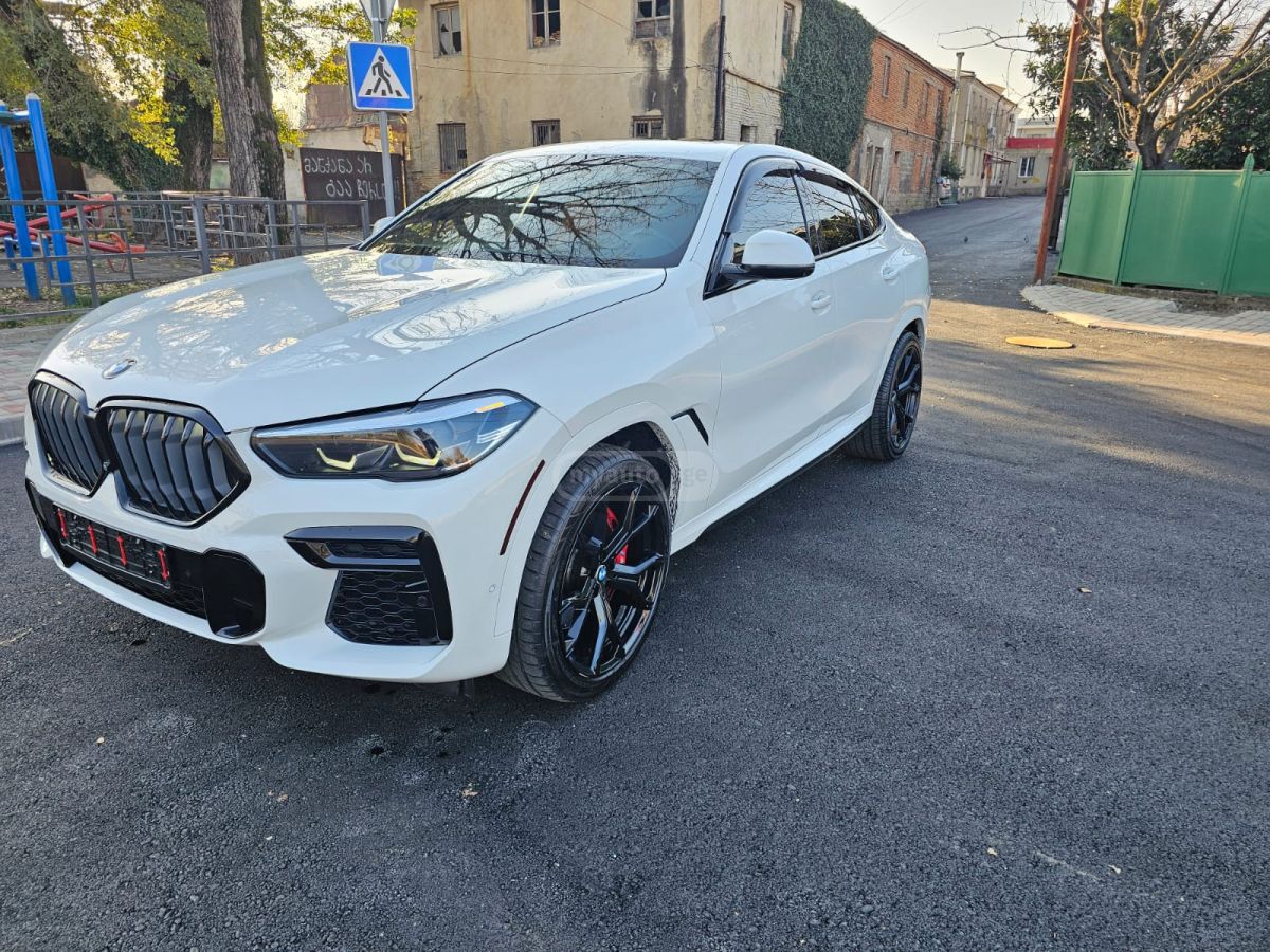 BMW X6 - фото 3