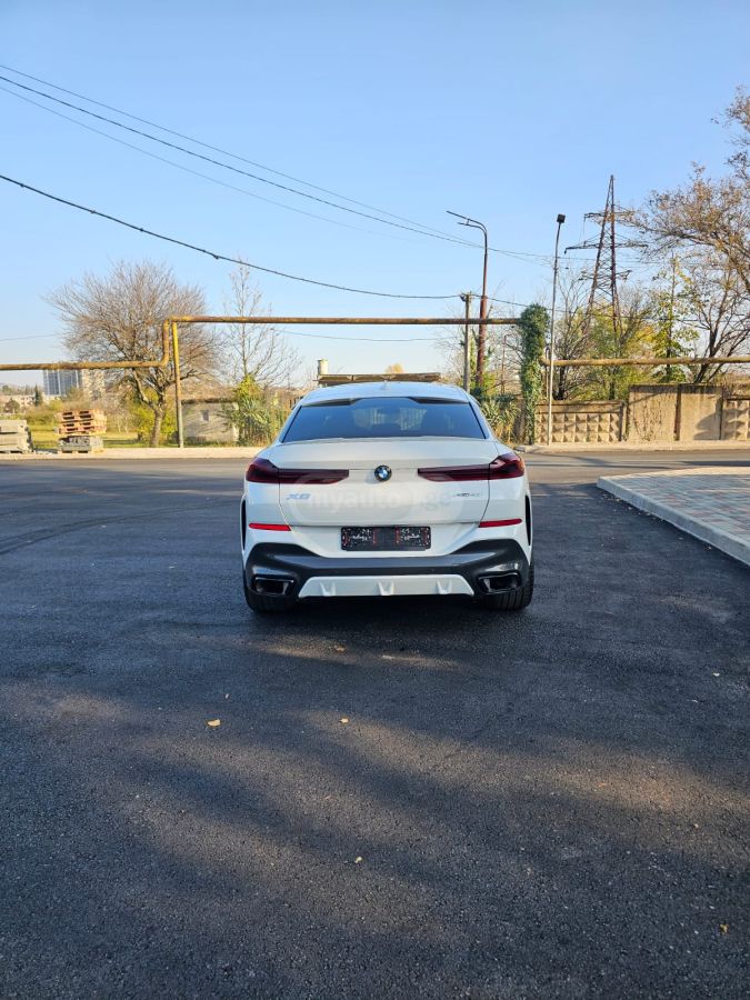 BMW X6 - фото 8