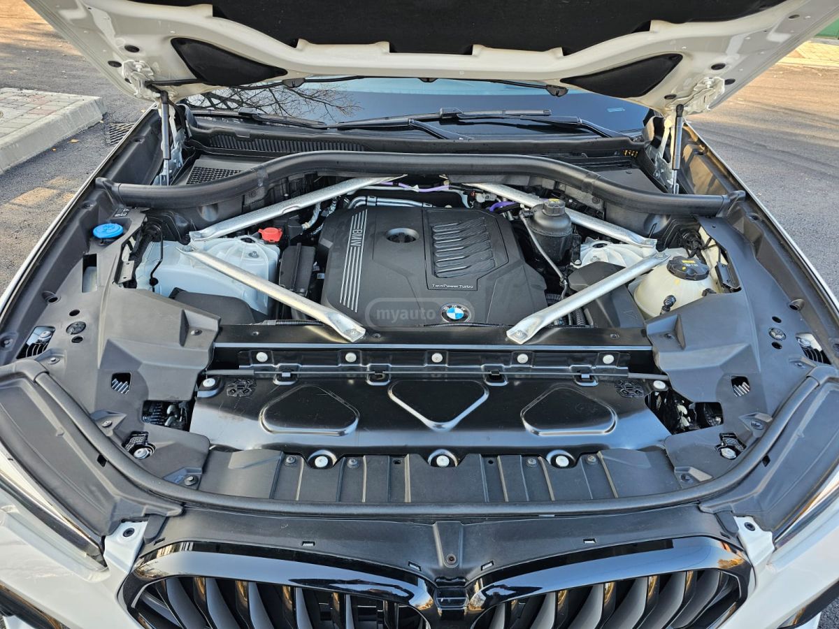 BMW X6 - фото 9
