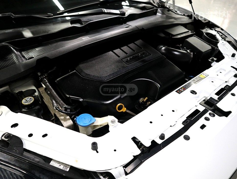 Jaguar E-Pace - фото 6