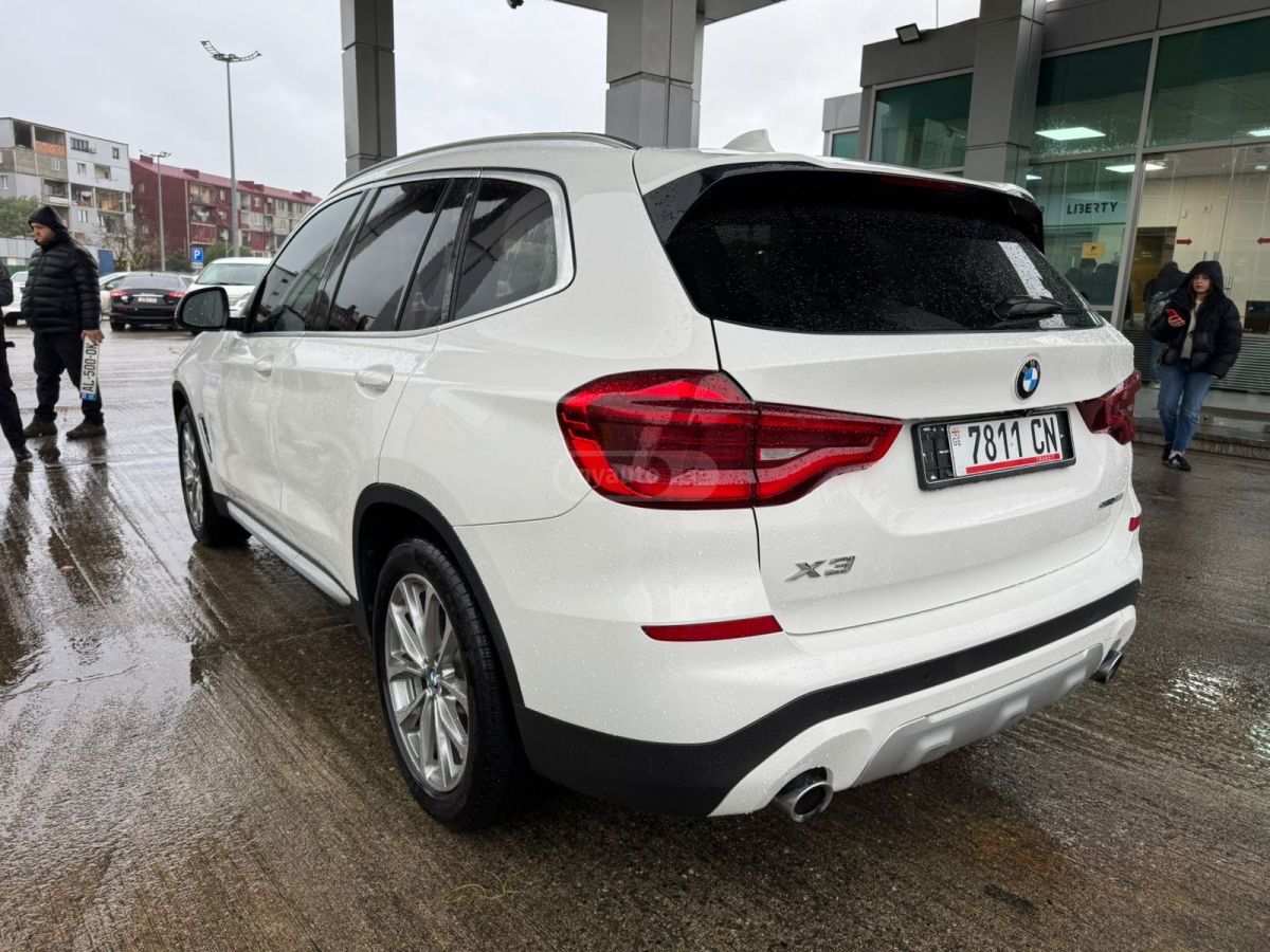 BMW X3 - фото 10