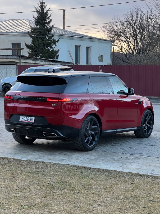 Land Rover SE Dynamic 4dr 4x4 Automatic — миниатюра 4