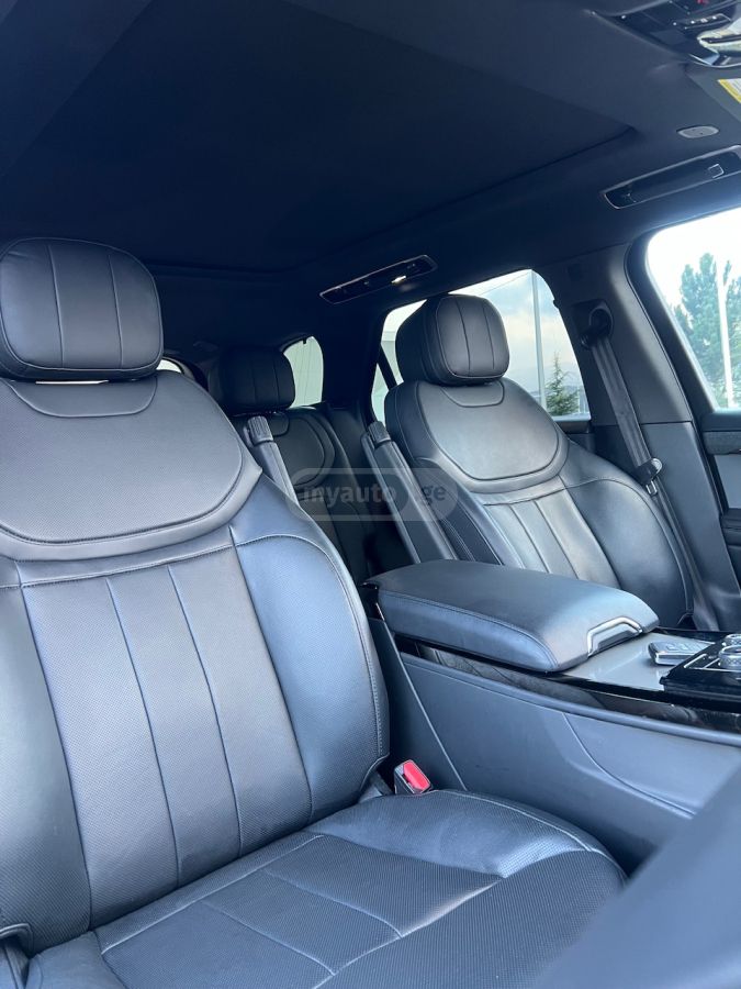 Land Rover SE Dynamic 4dr 4x4 Automatic — миниатюра 9