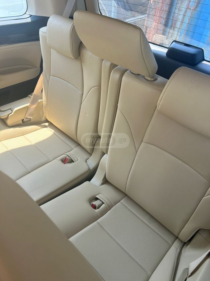 Toyota Alphard 2023 — миниатюра 13