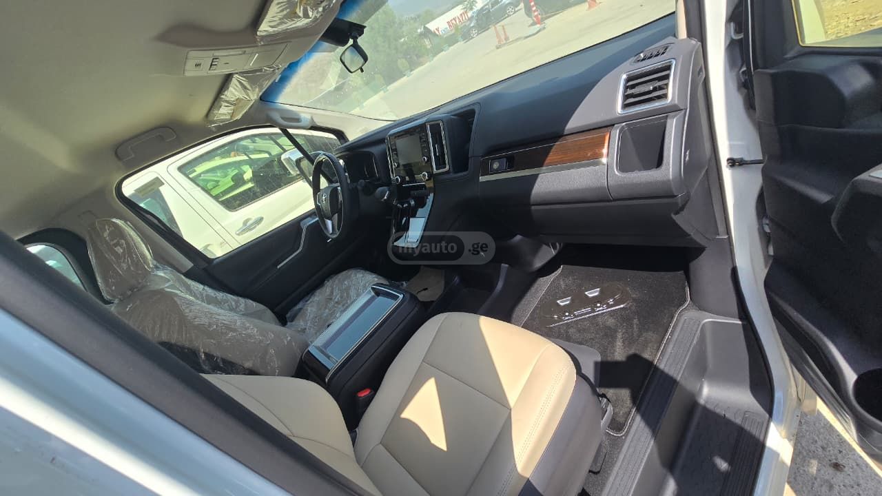 Toyota Alphard 2023 — миниатюра 4